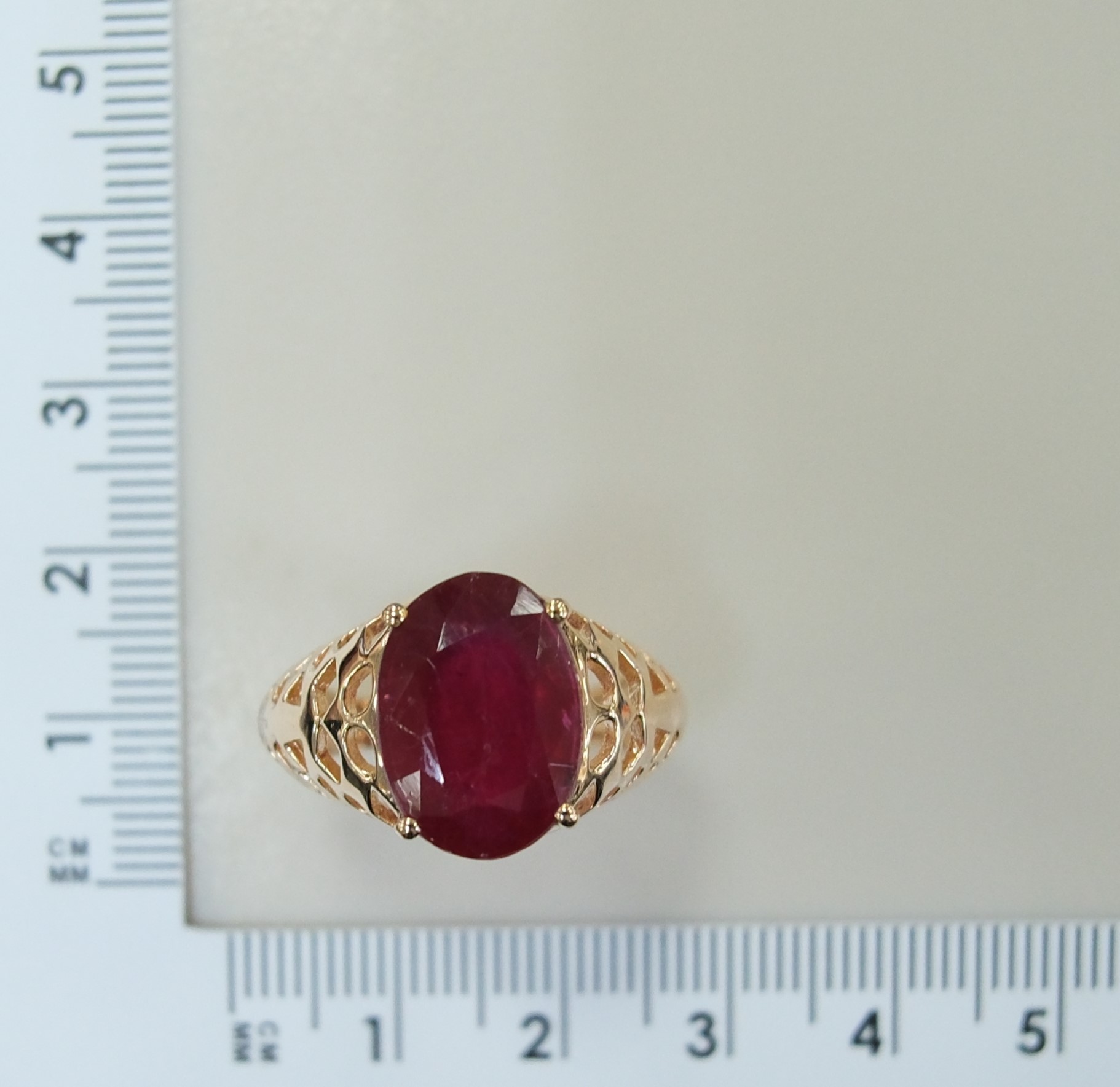 Серебряное кольцо с рубином